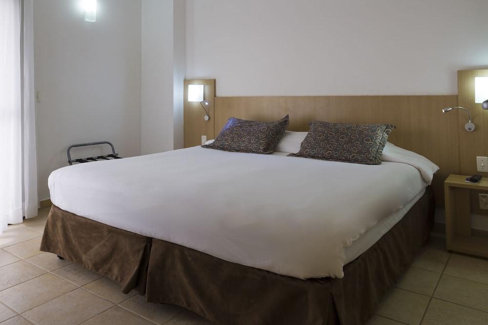 Mercure Santos Luaran gambar