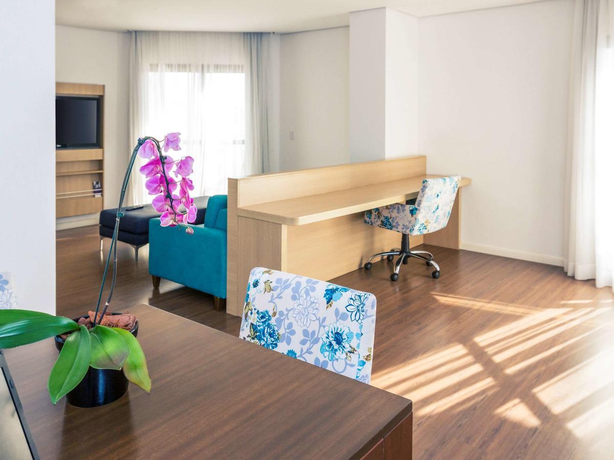 Mercure Santos Luaran gambar